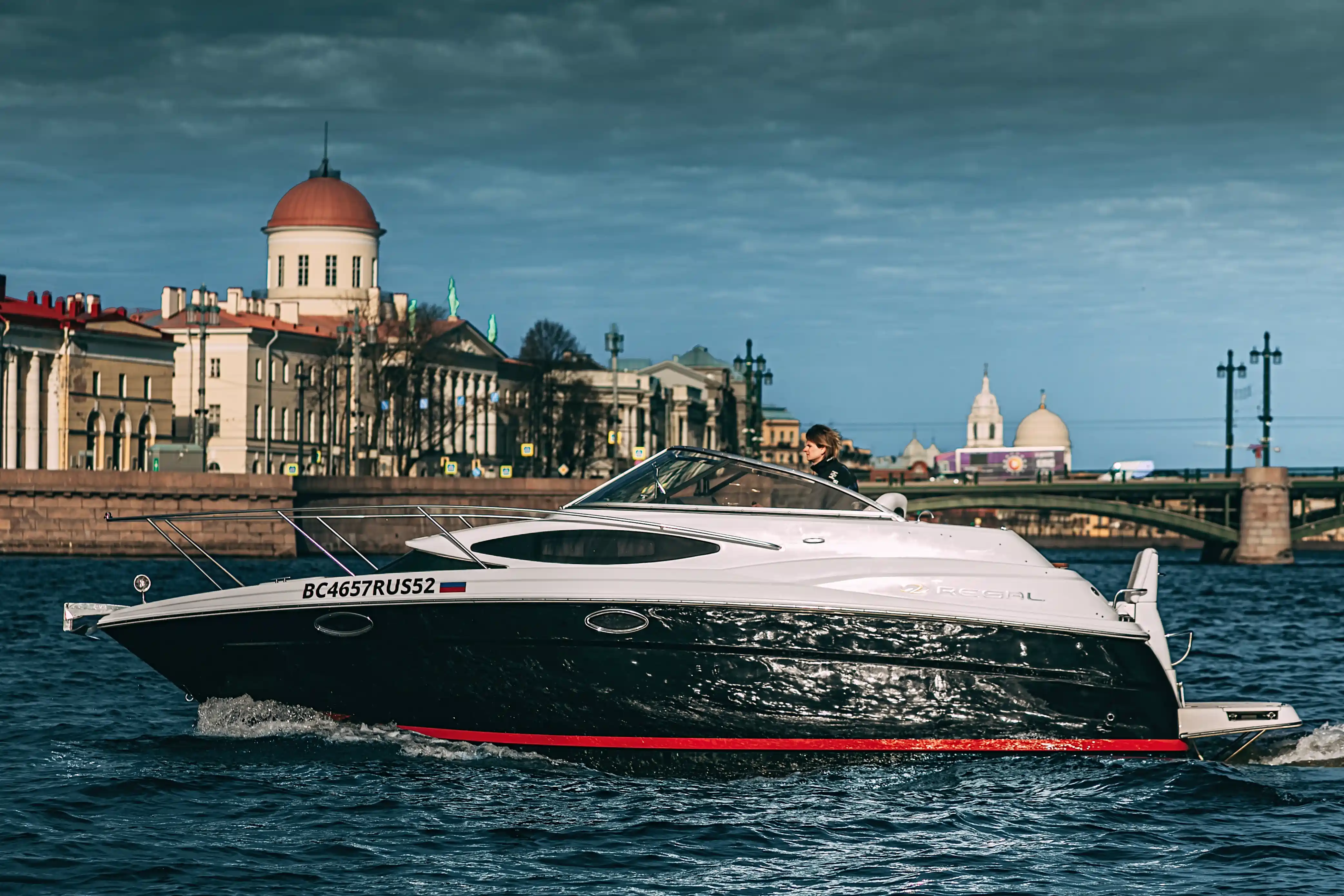 Катер Regal 256 «ФЛЭШ РОЯЛЬ»